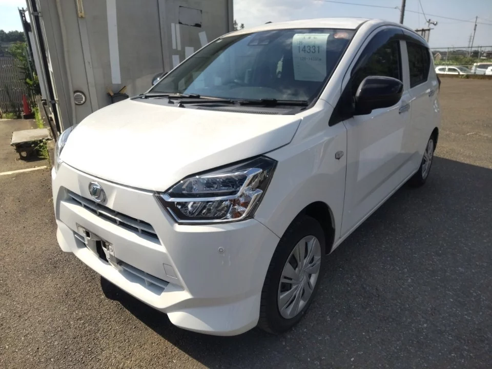 Daihatsu Mira e:S LA350S 2021